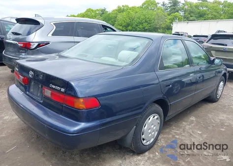 1999 Toyota Camry Le z USA, uszkodzony, nr VIN 4T1BG22K0XU906355